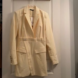NWT Zara pale yellow dress